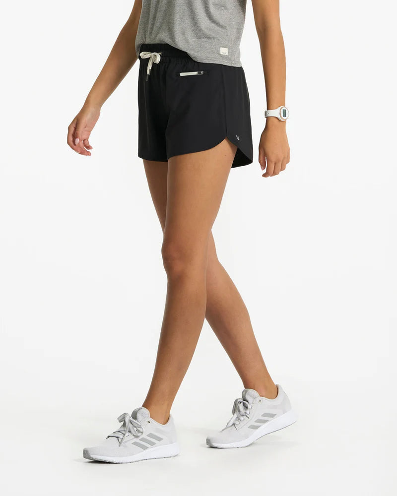 Vuori Clementine 4" Short 2.0